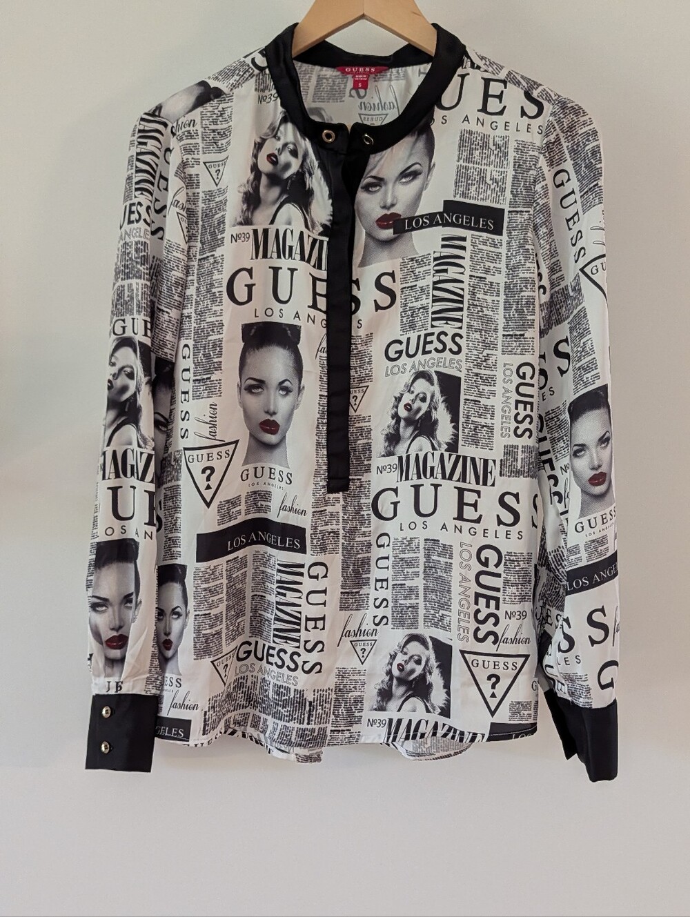 GUESS Black & White Magazine Print Tie-Neck Blouse Size S